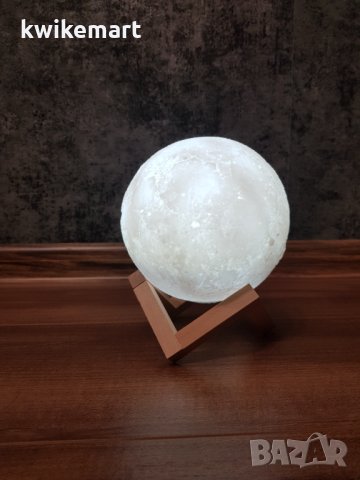 LED настолна нощна лампа луна - 3D Moon light Luna, снимка 3 - Настолни лампи - 42213578