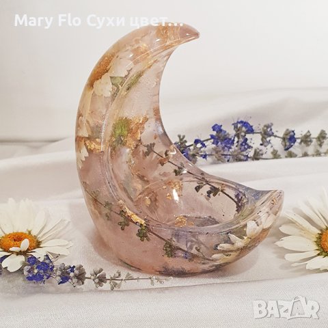 Лунен магически свещник с маргаритки и лавандула в епоксидна смола, снимка 5 - Декорация за дома - 41641473