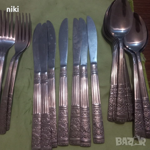 12 големи лъжици, 8малки лъжици, вилица 9, ,11 ножа, снимка 3 - Антикварни и старинни предмети - 53260793