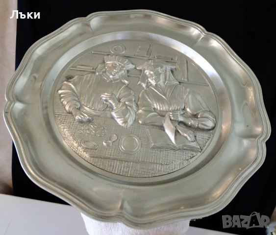 Калаена чиния с картина от Quentin Matsys,23 см. , снимка 2 - Антикварни и старинни предмети - 52887434