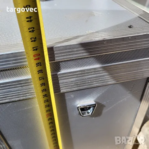 масивен немски алуминиев куфар с мостри за дограма, снимка 4 - Други инструменти - 49219804