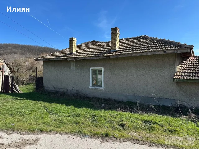 Къща в село Манастирци