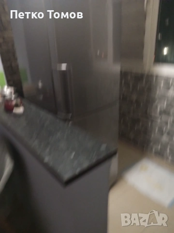 Продавам хладилник Samsung 