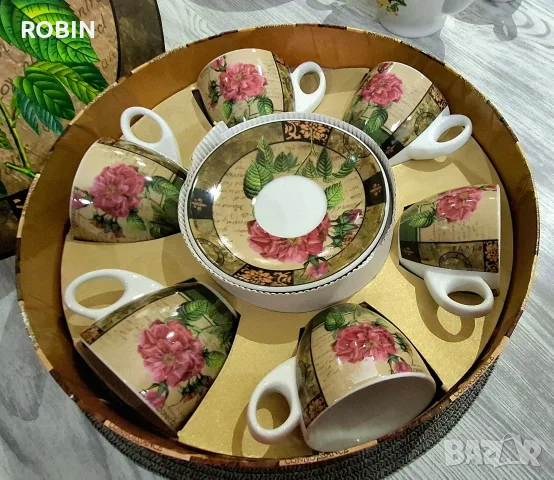 Страхотен сервиз за чай/кафе , снимка 2 - Сервизи - 56063076