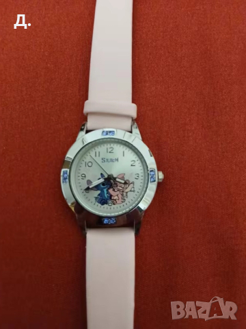 Кварцов часовник Стич с каишка от изкуствена кожа