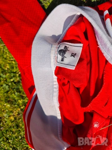 Продавам две тениски Manchester United и българска , снимка 3 - Тениски - 53734178