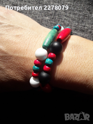 Гривна от оникс и дървени мъниста - ръчна изработка, снимка 3 - Гривни - 44925057