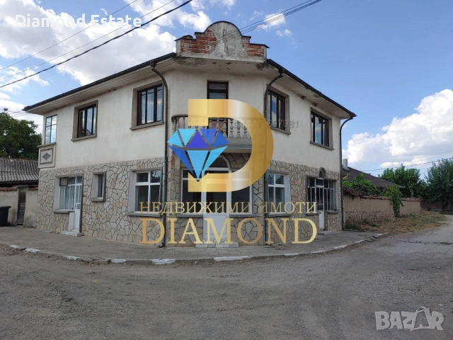Двуетажна къща в село Дълбок извор, общ. Първомай
