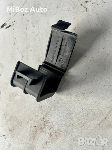 Държач авариен триъгълник БМВ BMW, снимка 2 - Части - 53726695