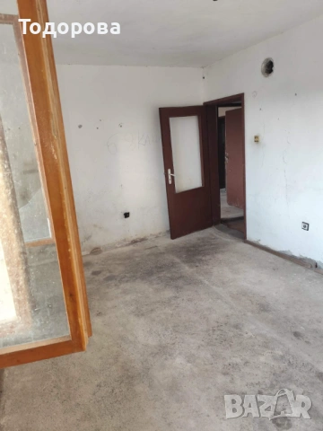 Продавам вила на три етажа, снимка 7 - Вили - 53786540