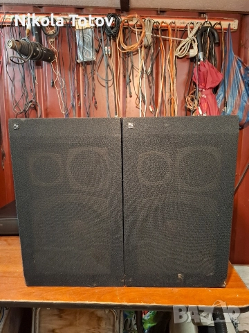 Продават се тонколони Schneider 6040.1 LS.