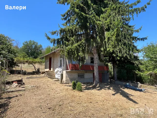 Вила с голям двор в с. Ветрен, снимка 3 - Вили - 55905962