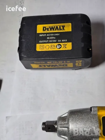 Акумулаторен гайковерт Dewalt, снимка 8 - Винтоверти - 56350281