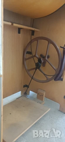 крачна шевна машина ПМЗ, снимка 3 - Шевни машини - 50586925