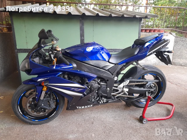 Продавам YAMAHA  R1 