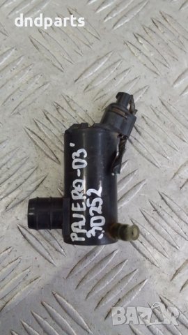 Помпичка чистачки Mitsubishi Pajero 2003г.	