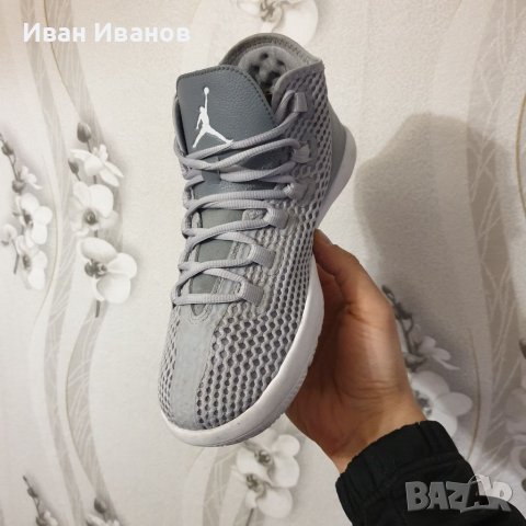 маратонки  JORDAN REVEAL Wolf Grey/ White  номер 40,5-41, снимка 9 - Маратонки - 39756700