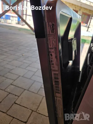 Съдомиялна за вграждане Beko ProSmart Inverter 60 см – работеща, с дребен дефект, снимка 7 - Съдомиялни - 55920164