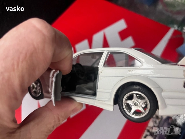 BMW Burago Italy 1:24, снимка 6 - Колекции - 52857850