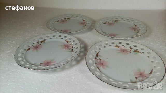 Порцеланови чинийки, рязан порцелан на Изида, 4 бр, снимка 3 - Чинии - 52380035