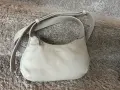 Малка чанта за рамо Calvin Klein, снимка 2