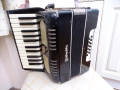 Акордеон Велтмайстер 12 баса, снимка 1