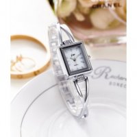 Квадратен дамски часовник с кристали (005), снимка 2 - Дамски - 40087971