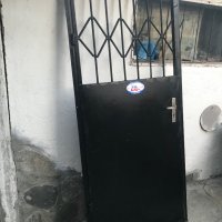 Външна метална врата с каса, снимка 2 - Входни врати - 41522468