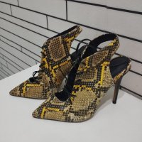 Змийски жълто-черни елегантни обувки , снимка 1 - Дамски елегантни обувки - 40309138