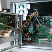 Марков настолен компютър Fujitsu Esprimo, снимка 4 - Работни компютри - 36492832
