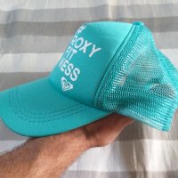 roxy fitness cap - страхотна шапка КАТО НОВА, снимка 5 - Шапки - 41670194