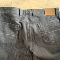 Мъжки панталон Л размер , снимка 1 - Панталони - 42036793