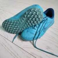 Детски футболни обувки Nike, снимка 2 - Футбол - 41358397