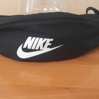 Nike-Чантичка за Кръста-Като Нова, снимка 3 - Чанти - 41587348