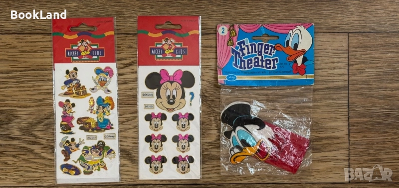 Винтидж стикери на Мики Маус и Куклен театър за пръсти 1 брой , снимка 1