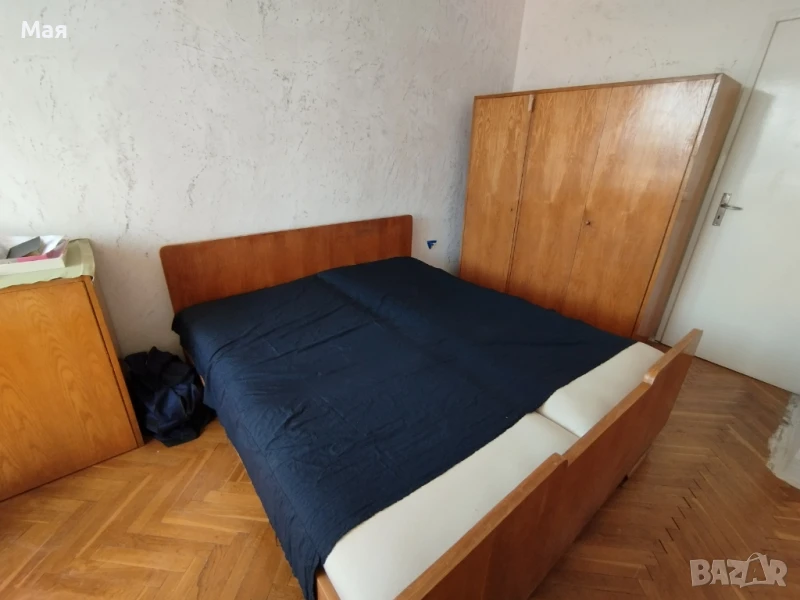 Спалня масивна с два матрака и трикрил гардероб с надстройка – масивно истинско естествено дърво, снимка 1