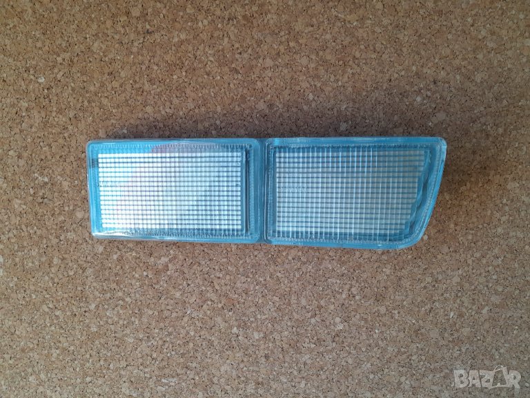 Бленда в броня дясна (голяма) за VW GOLF III,VENTO 5880910, снимка 1