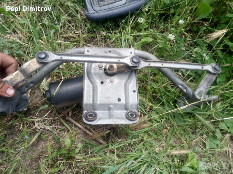 Моторче чистачки espace 3, снимка 1