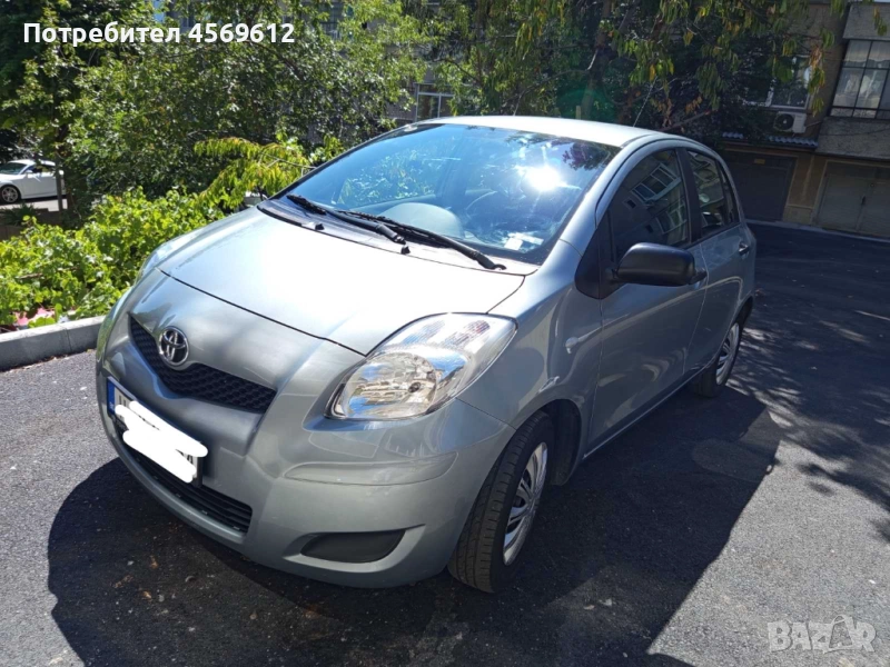 Продавам Тойота Ярис,  закупена от шоу рум на Тойота, съхранявана в гараж, поддържана от оторизиран,, снимка 1