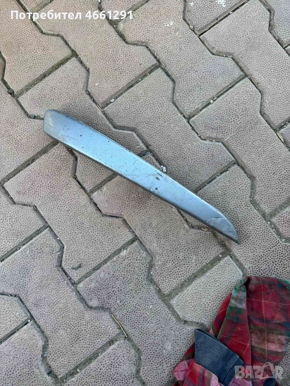 Дясна лайсна на предна броня на Опел Астра Opel Astra H само за 20лв. 13121996 375768702, снимка 1