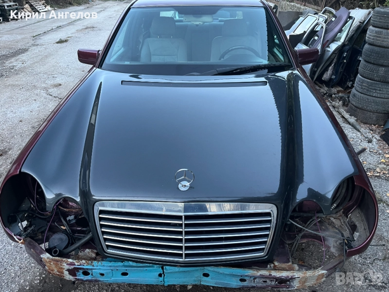 Преден капак за Mercedes E-class W210 , снимка 1