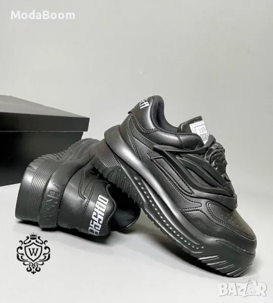 Versace черни дамски маратонки, снимка 1