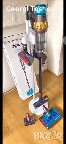 Продавам Dyson v15s, за сухо и мокро почистване-пълен комплект, снимка 2 - Прахосмукачки - 53613794