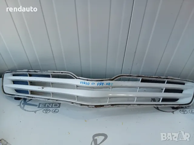 53111-0f070 Решетка предна броня Toyota Verso 3 2009-2012