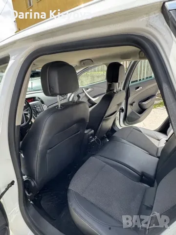 Opel Astra J 1.4 Turbo Бензин/Газ | 140 к.с. | Комби | 2011 г., снимка 7 - Автомобили и джипове - 56007380