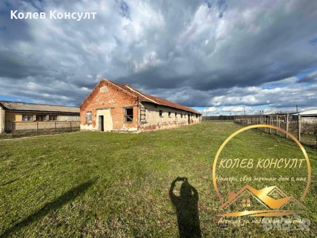 Парцел с постройка в промишлена зона Любимец, снимка 2 - Парцели - 53636148