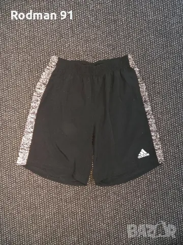 Adidas шорти S мъжки , снимка 2 - Спортни дрехи, екипи - 47373523
