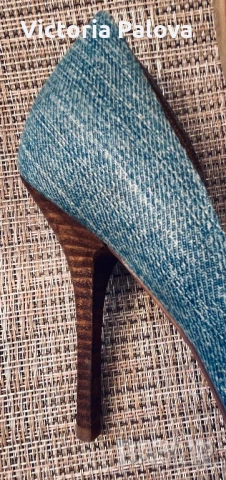 Отворени летни обувки GUESS BY MARCIANO оригинал, снимка 9 - Дамски обувки на ток - 50573530