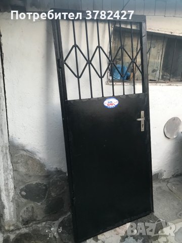 Външна метална врата с каса, снимка 2 - Входни врати - 41522468