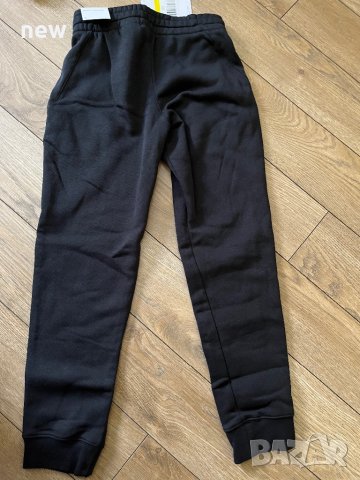 Нов анцунг Nike с размер S, снимка 5 - Детски панталони и дънки - 42641227